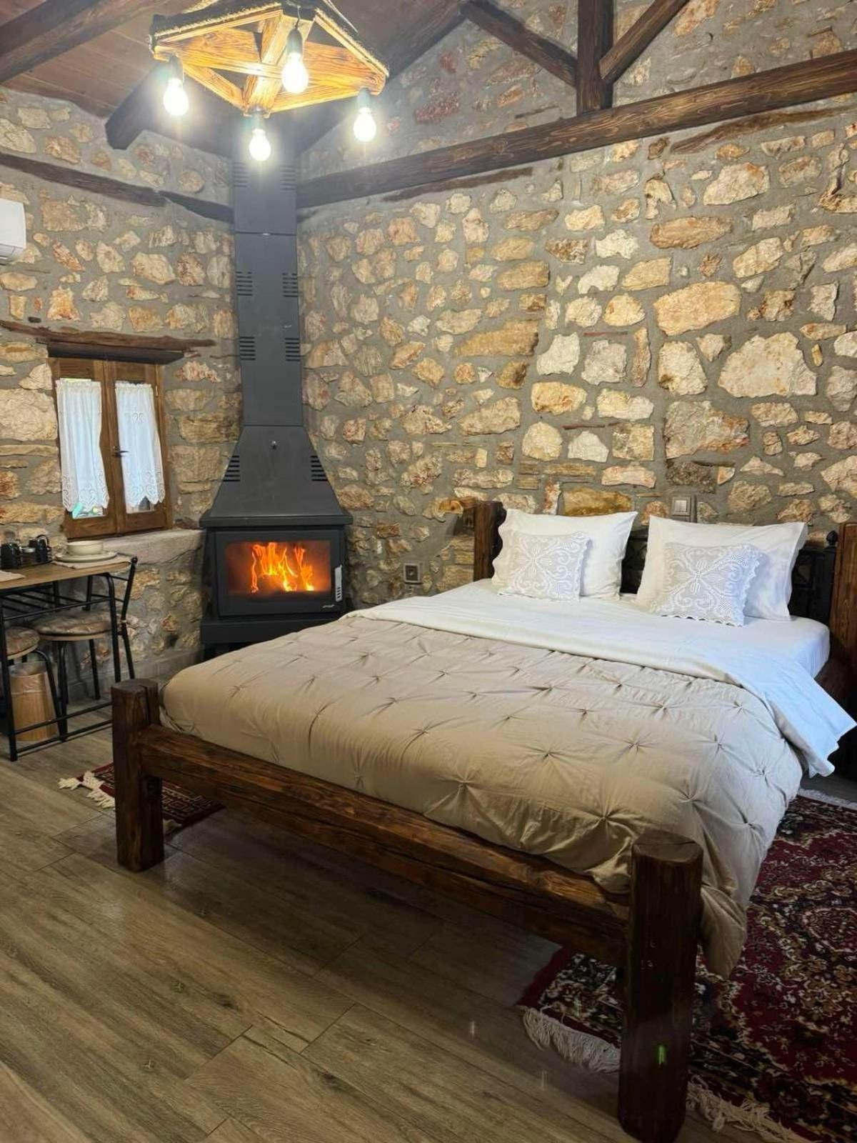 Traditional Stone Guesthouse Agios Ioannis  Exteriör bild