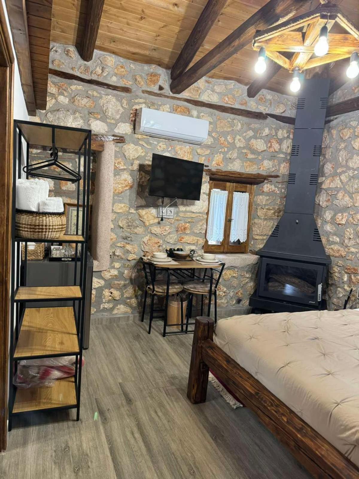 Traditional Stone Guesthouse Agios Ioannis  Exteriör bild